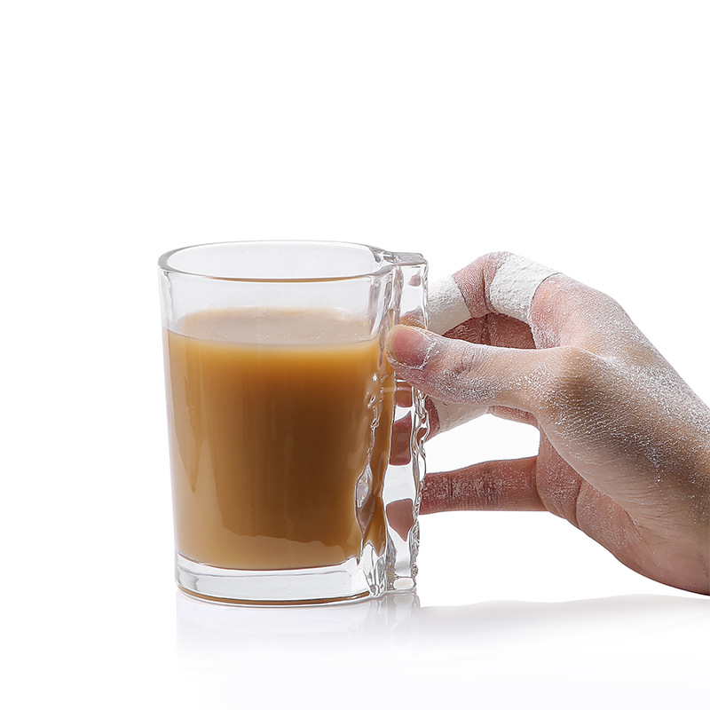 European-style vintage embossed glass climbing cup 9 01