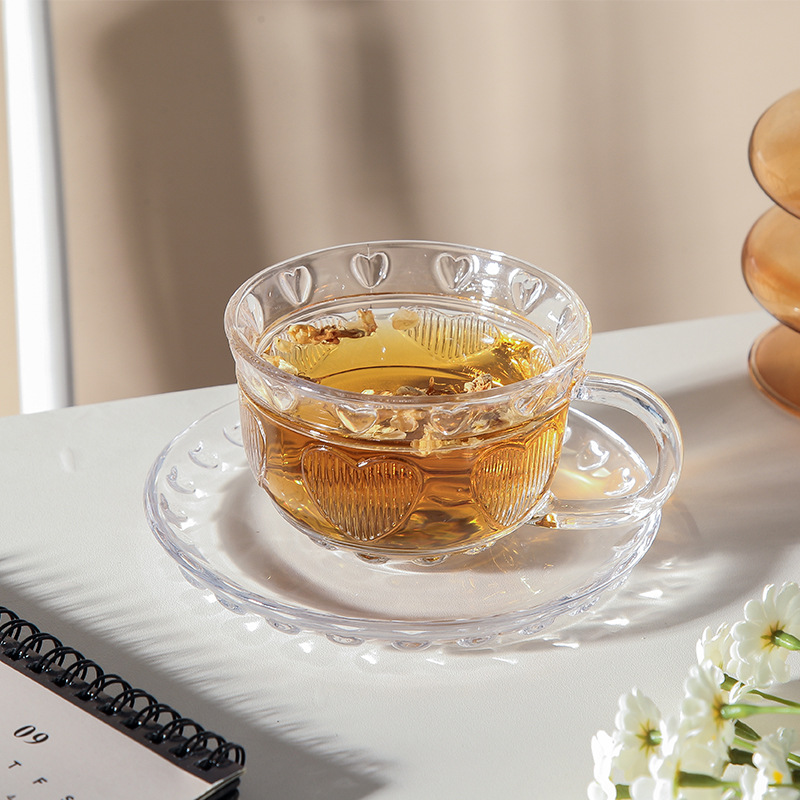 Creative household embossed heart-shaped glass cup 38