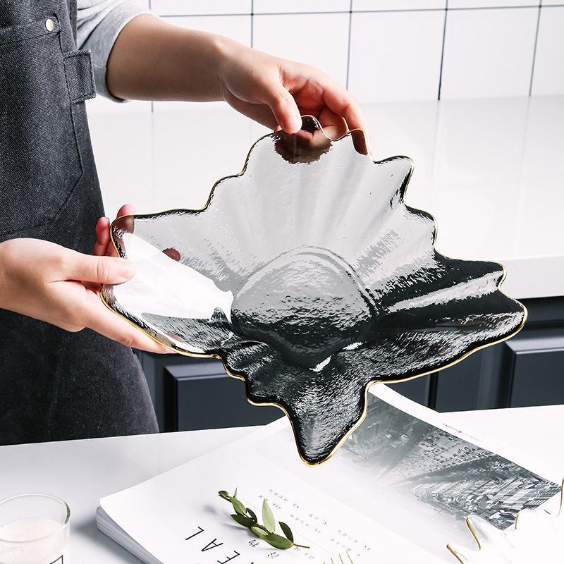 Nordic-style glass snack and dried fruit serving dish 35