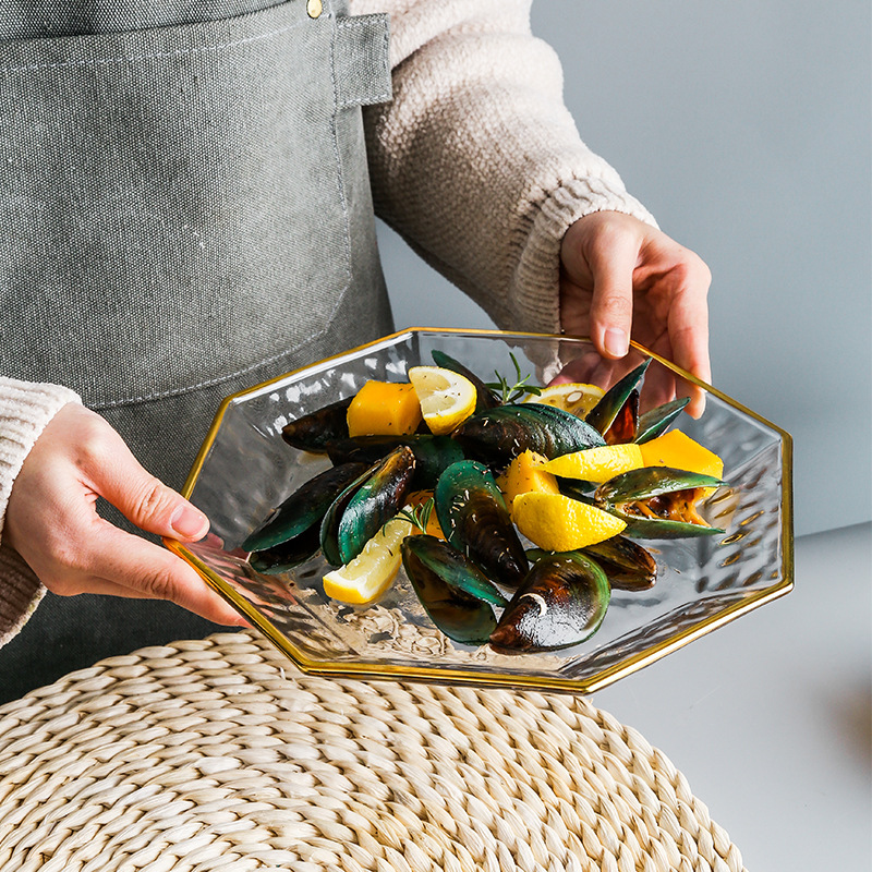 Simple hammered transparent gold-rimmed glass plate 44